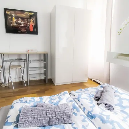 - Brigittenau Area Mm15 Apartment *