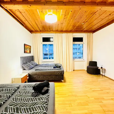 Cozy 4br For Up To 12people, 10 Minutes To Fac Platz *