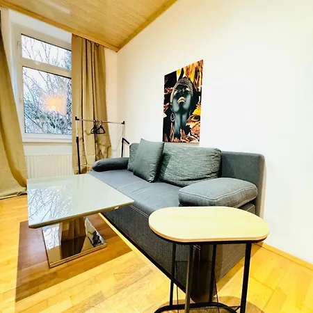 Cozy 4br For Up To 12people, 10 Minutes To Fac Platz Vídeň