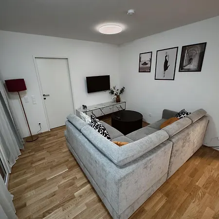 Urban Living Ferchergasse Apartment