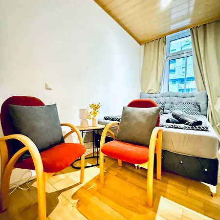 Amazing 4br Shared 10 Minute Walk To Fac Platz