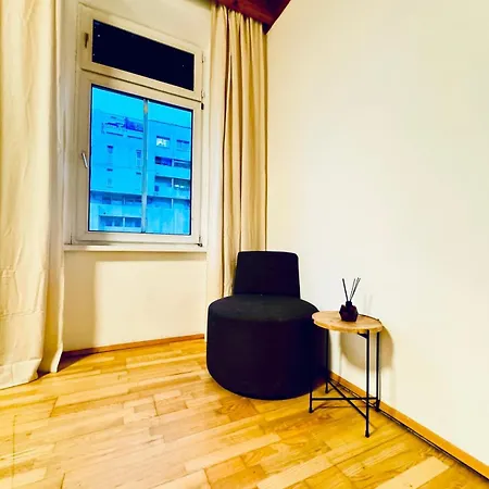 Apartment Amazing 4br Shared 10 Minute Walk To Fac Platz
