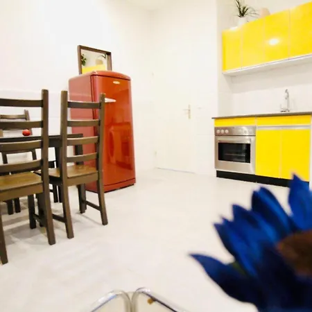 Beautiful 2br And 1lr 10 Minutes To St Stephens Vienna
