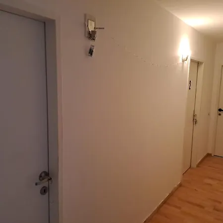 Luxury tent Simple 2 Bett Mit Gemeinschafts Wc Und Bad Vienna