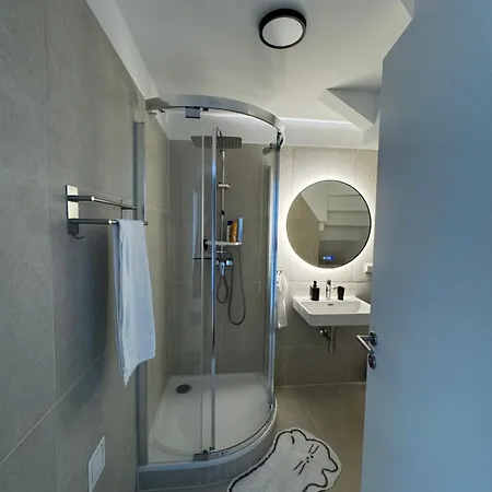 Apartment Luxus Dachtraum Naehe Zentrum