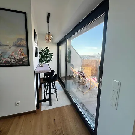 Apartment Luxus Dachtraum Naehe Zentrum