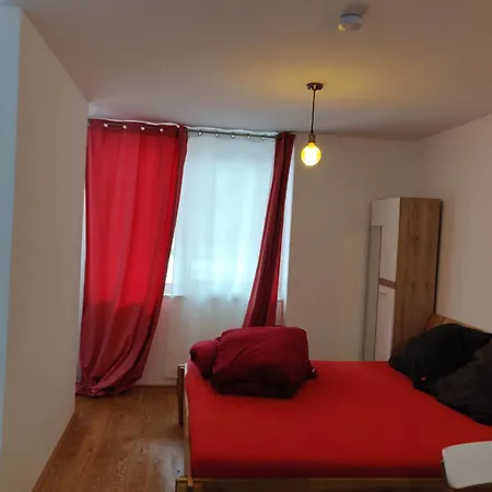 Apartment Beautiful With Parking, Brilliant Location Vienna