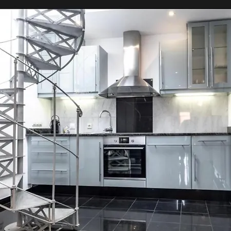 Apartment Penthouse *