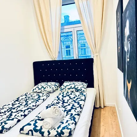 Spacious 3br Shared 11minute Stroll To Atzgersdorf Park *