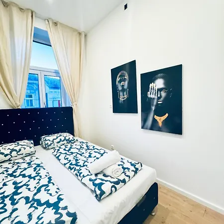 Spacious 3br Shared 11minute Stroll To Atzgersdorf Park Apartment