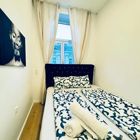 3br Near Atzgersdorf Park, 11min Walk Apartmán