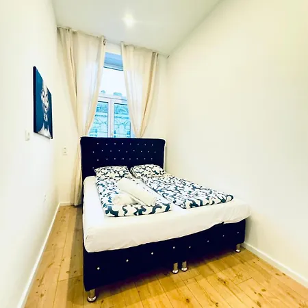 Apartmán 3br Near Atzgersdorf Park, 11min Walk