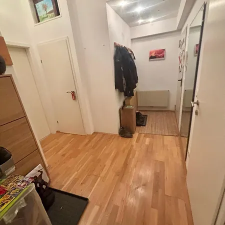 Floor With View Apartment *