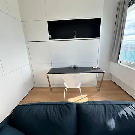 Free Car Parking Appartement- 25min To Downtown Apartment *