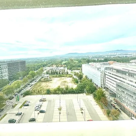 Free Car Parking Appartement- 25min To Downtown *