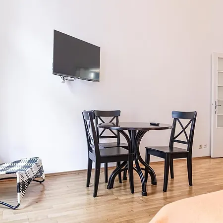 Apartment Elegance 2 Bedroom At Vienna's Vibrant Center