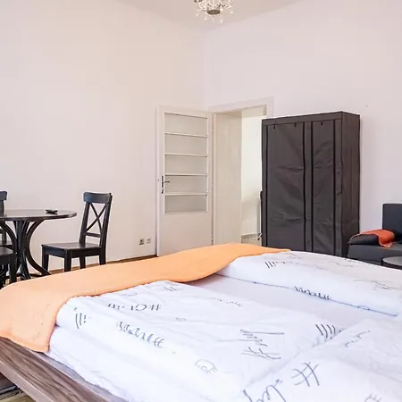 Elegance 2 Bedroom At Vienna's Vibrant Center Apartment *