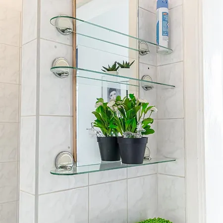Elegance 2 Bedroom At Vienna's Vibrant Center Apartment *