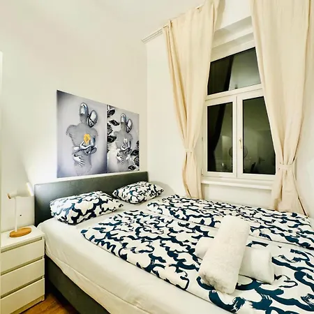 Charming 5br Shared Apt, Minutes From Atzgersdorf Apartment Vienna