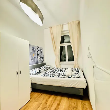 Charming 5br Shared Apt, Minutes From Atzgersdorf * Vienna