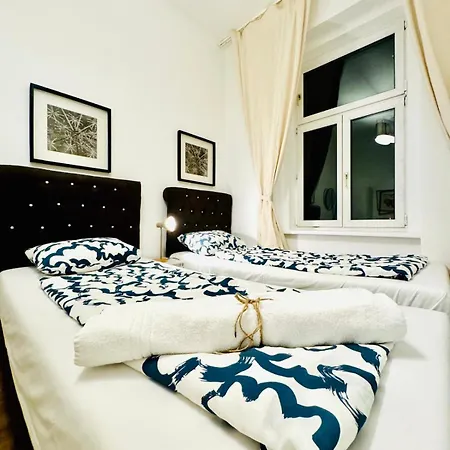 Charming 5br Shared Apt, Minutes From Atzgersdorf Apartment Vienna