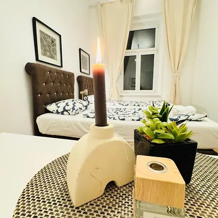 Apartment Charming 5br Shared Apt, Minutes From Atzgersdorf Vienna