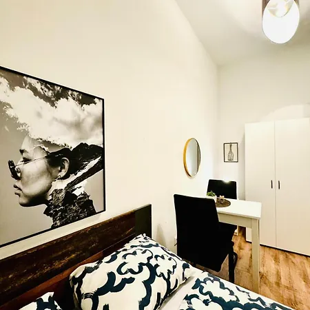 Charming 5br Shared Apt, Minutes From Atzgersdorf Apartment *