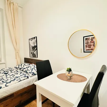 Charming 5br Shared Apt, Minutes From Atzgersdorf *