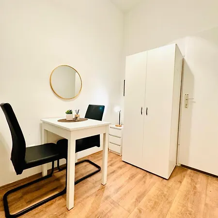 Charming 5br Shared Apt, Minutes From Atzgersdorf Vienna