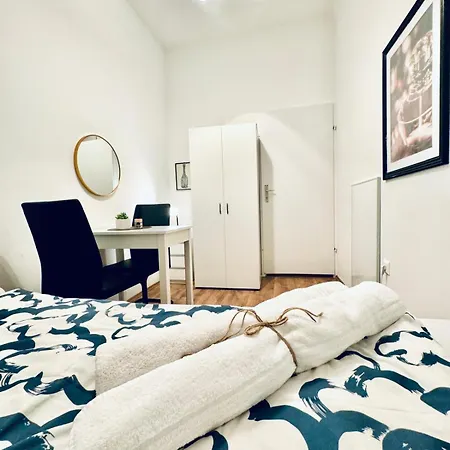 Charming 5br Shared Apt, Minutes From Atzgersdorf Vienna