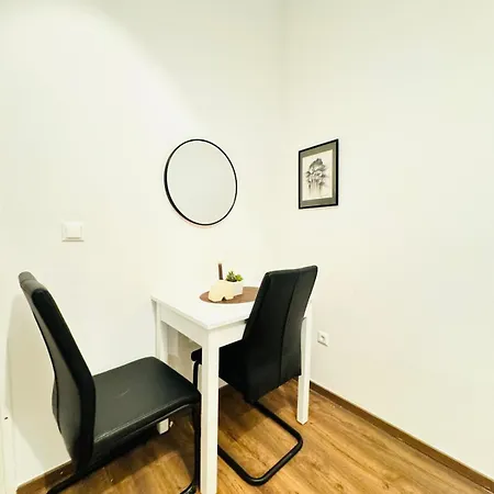 Charming 5br Shared Apt, Minutes From Atzgersdorf * Vienna