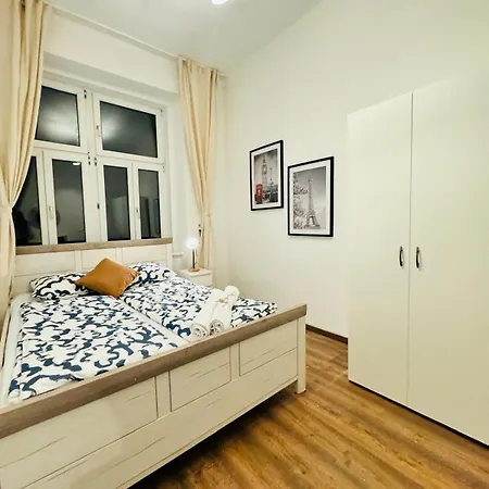 Apartment Charming 5br Shared Apt, Minutes From Atzgersdorf