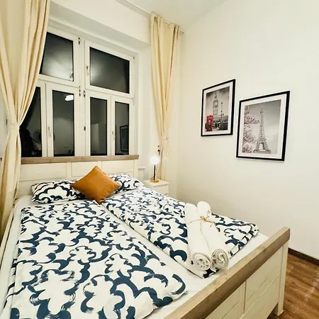 Apartment Charming 5br Shared Apt, Minutes From Atzgersdorf Vienna