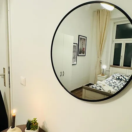 Charming 5br Shared Apt, Minutes From Atzgersdorf