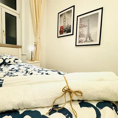Apartment Charming 5br Shared Apt, Minutes From Atzgersdorf *