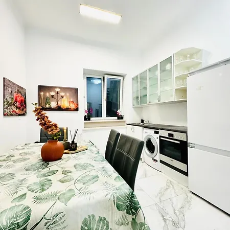 Affordable 5br Shared Apt, 11 Min To Atzgersdorf
