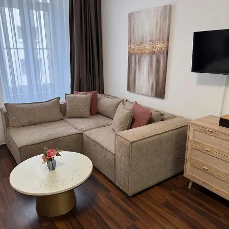 Apartment In Heart Of 4 Vienna