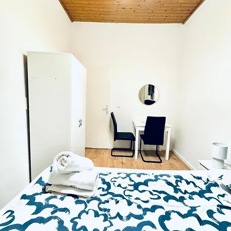 5br Near Atzgersdorf Park, 11min Walk Apartment Vienna