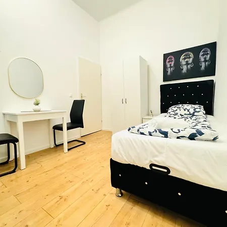 Apartment 5br Near Atzgersdorf Park, 11min Walk Vienna