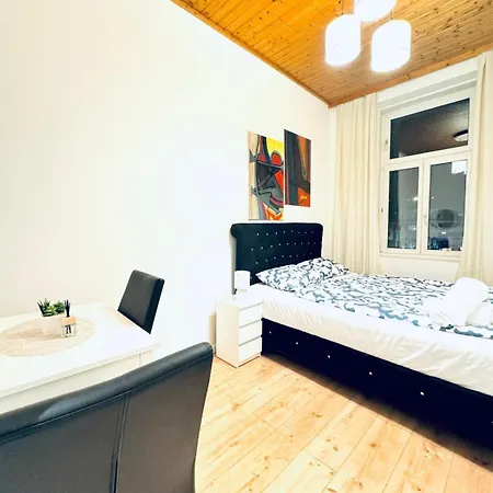 5br Near Atzgersdorf Park, 11min Walk * Vienna