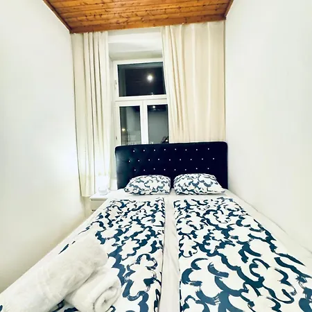 5br Near Atzgersdorf Park, 11min Walk * Vienna
