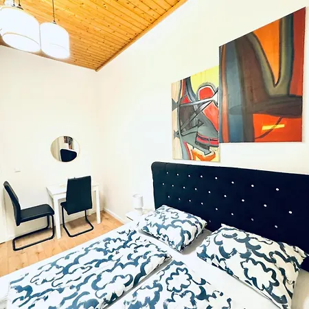 Apartment 5br Near Atzgersdorf Park, 11min Walk Vienna
