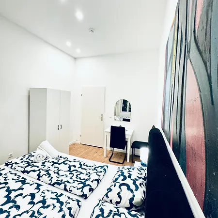 Apartment 5br Near Atzgersdorf Park, 11min Walk Vienna