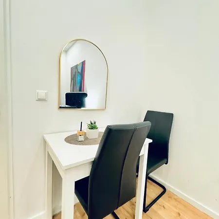 5br Near Atzgersdorf Park, 11min Walk