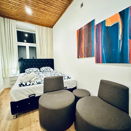 5br Near Atzgersdorf Park, 11min Walk Vienna