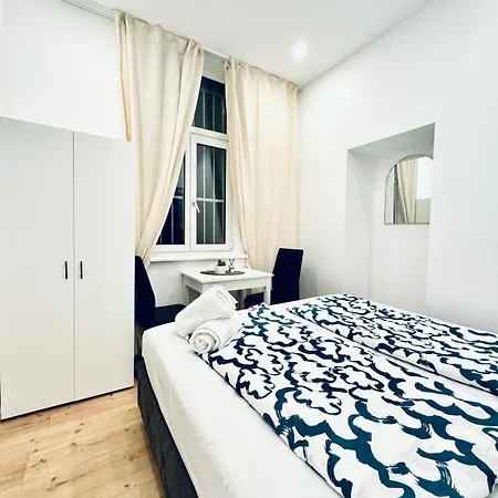 Apartment 5br Near Atzgersdorf Park, 11min Walk *
