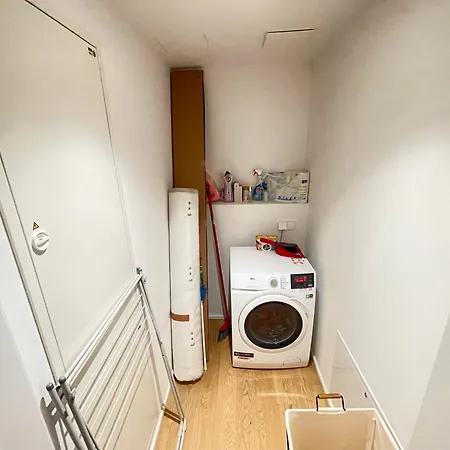 Apartment 1-bedroom Luxury In The Heart Of With Kitchen And Parking Vienna