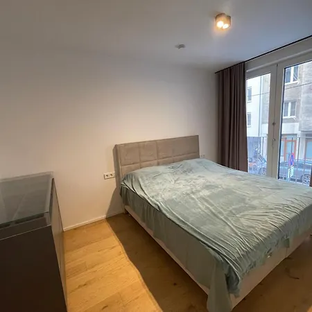 Apartment 1-bedroom Luxury In The Heart Of With Kitchen And Parking *