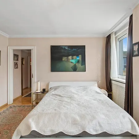 Spacious Penthouse With Stephen Cathedral View *