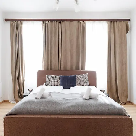 Hauptbahnhof Lofts *